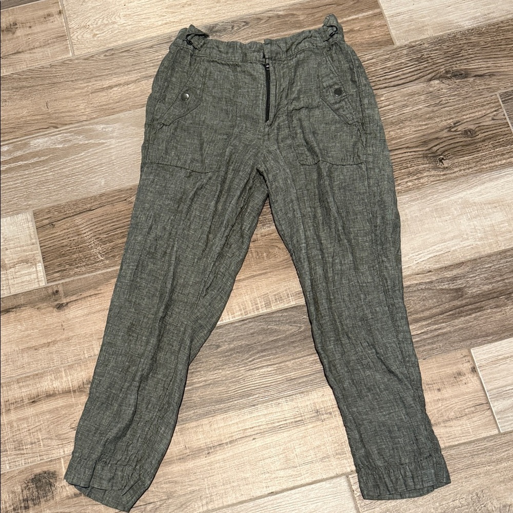 Athleta Ladies  Green linen tapered  Pants Sz 4